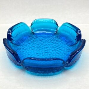 Vintage Anchor Hocking Blue Lotus Flower Art Glass Pebbled MCM 6” Ashtray